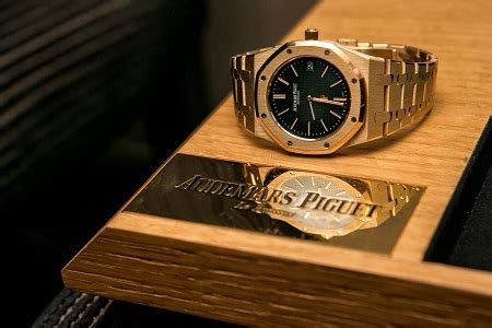 hourglass audemars piguet|The Hour Glass Limited Editions 2004.